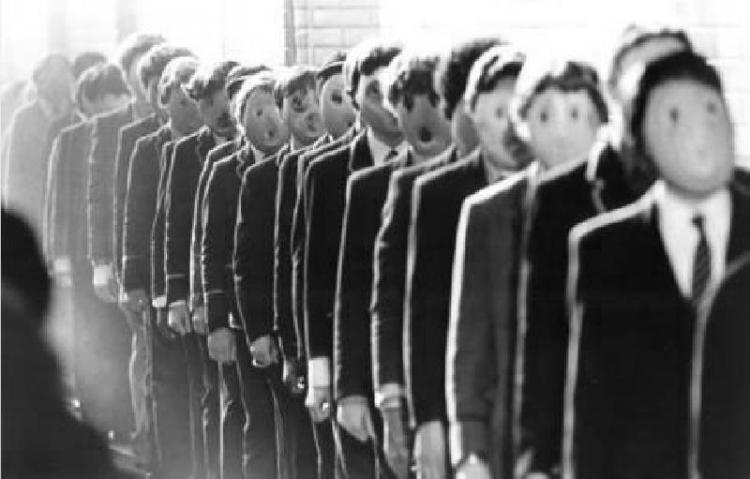 conformismo_omologazione